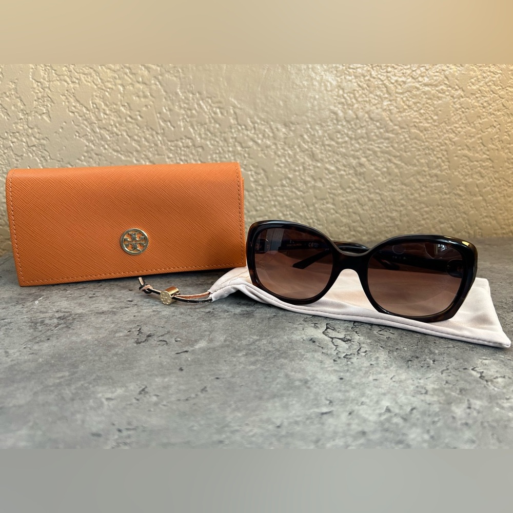 Offers Welcome! Tory Burch Sunglasses Tortoise Shell Gold Gemini Link Detail